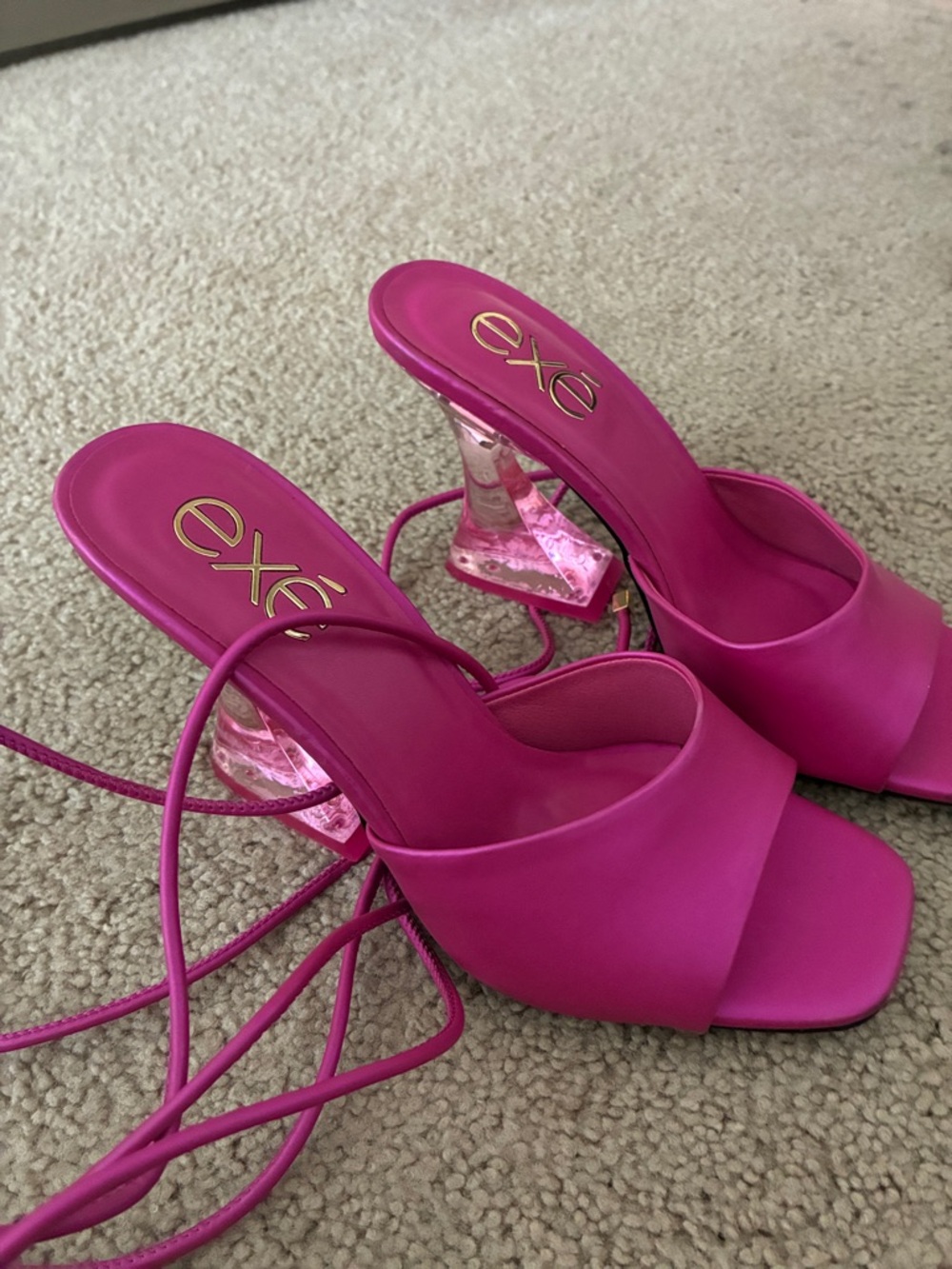 exe Hot Pink Square-Toe Lace-Up Heels with Clear Block Heel